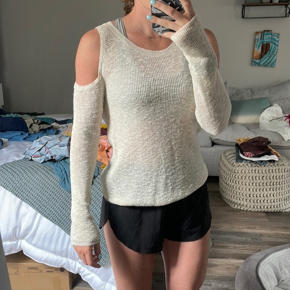 Roxy open shoulder knit shirt